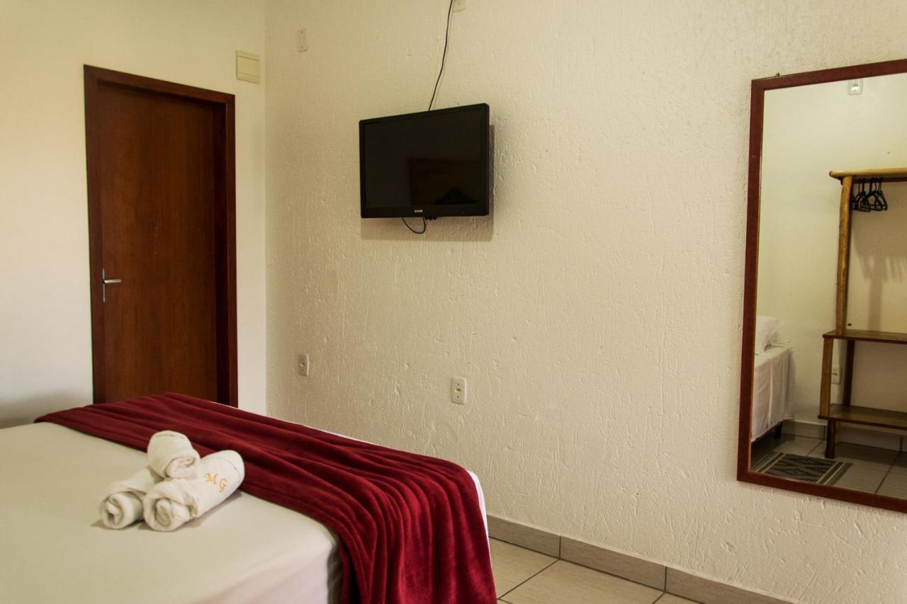 Morada Do Gabriel Hotel Guarda do Embaú Екстериор снимка