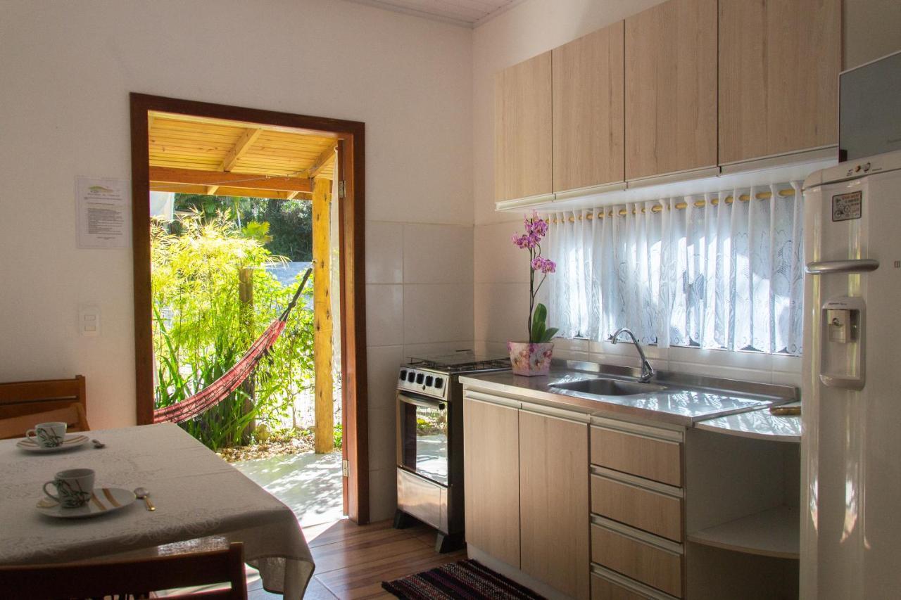 Morada Do Gabriel Hotel Guarda do Embaú Екстериор снимка