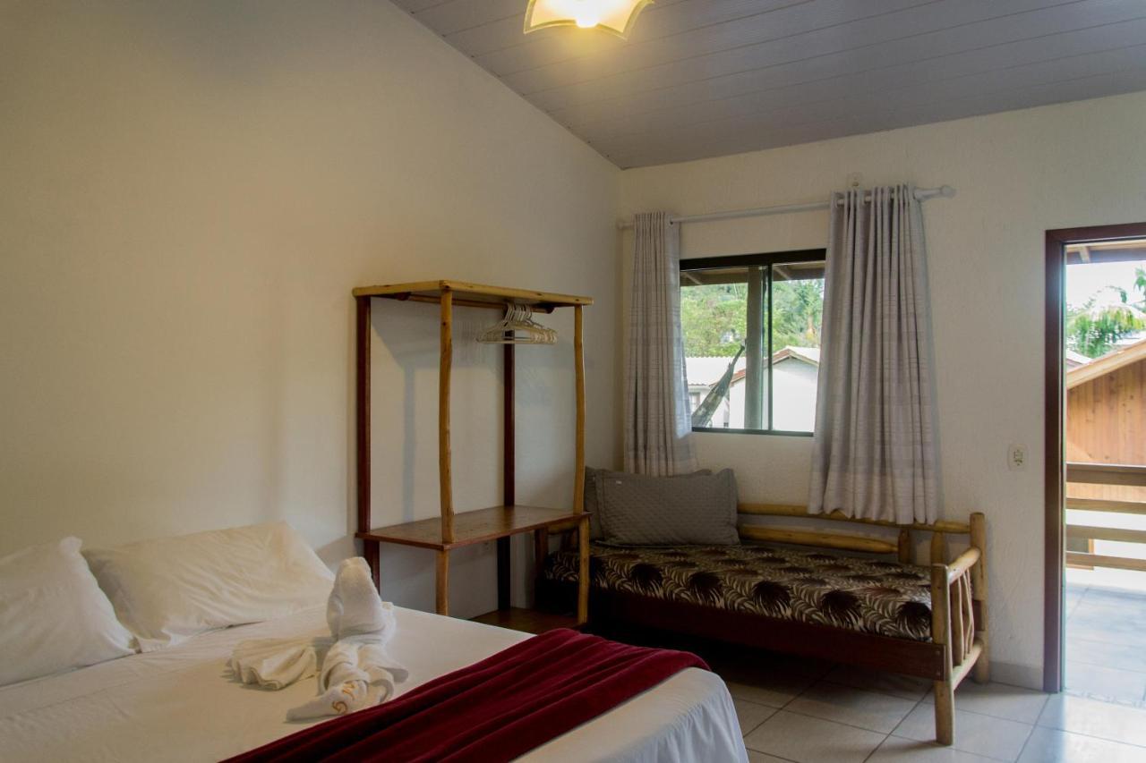 Morada Do Gabriel Hotel Guarda do Embaú Екстериор снимка