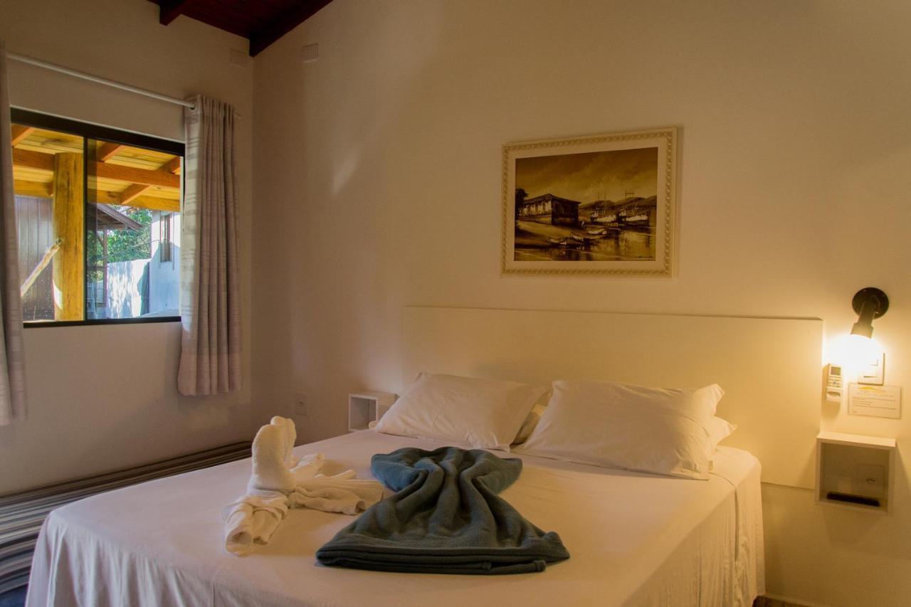 Morada Do Gabriel Hotel Guarda do Embaú Екстериор снимка
